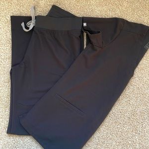 Figs Livingston scrub pants and Catalina 3 pocket scrub top